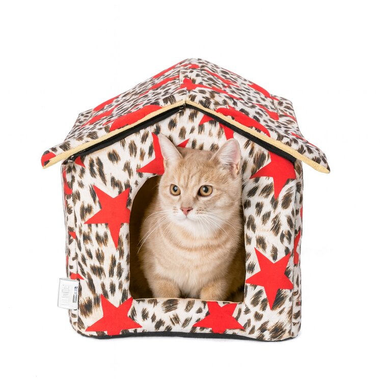 huisje van stof als kattenmand